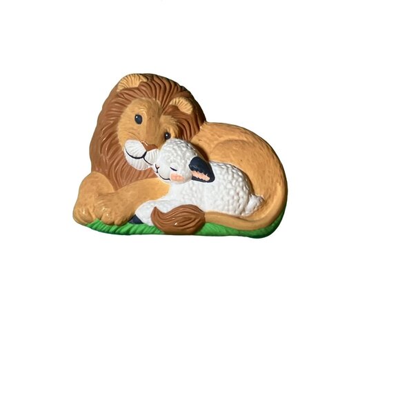 Hallmark Fashion Lapel Pin Brooch LION & LAMB - Picture 5 of 8